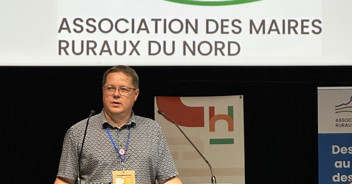 Les deux sénateurs présents au congrès de l'Association des maires ruraux du Nord à Wallers